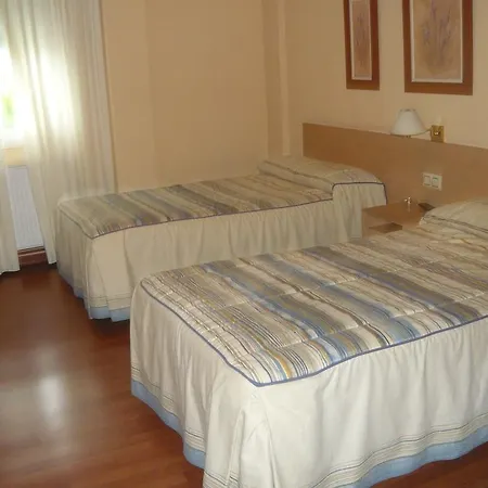 Casa de hóspedes Hk A Angueira de Suso